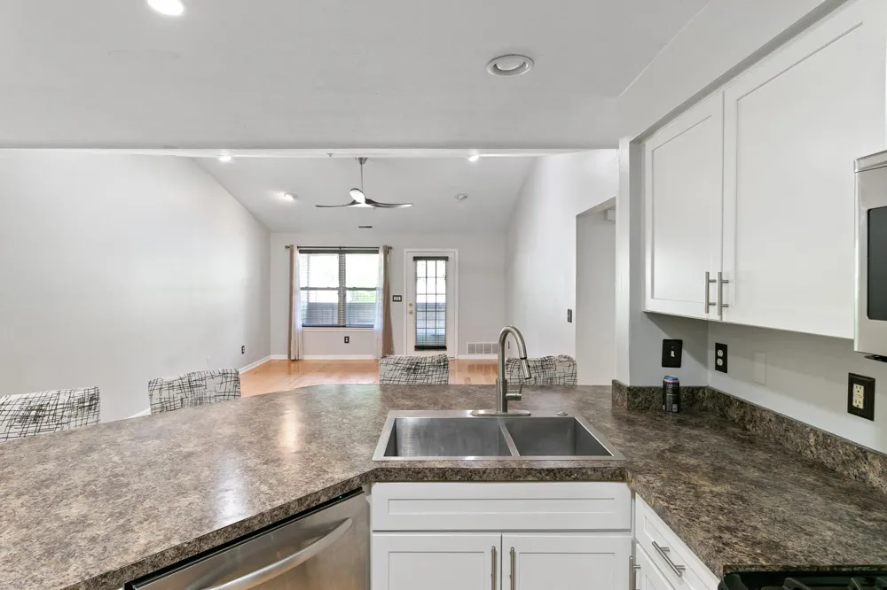 1407 Millbrook Trail Ann Arbor, MI 48108