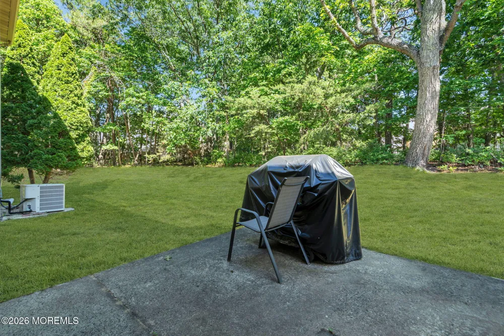 163 Lilac Court Jackson, NJ 08527