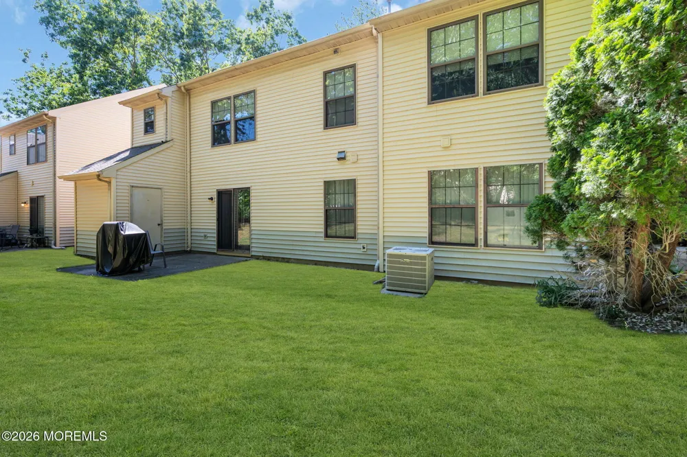 163 Lilac Court Jackson, NJ 08527