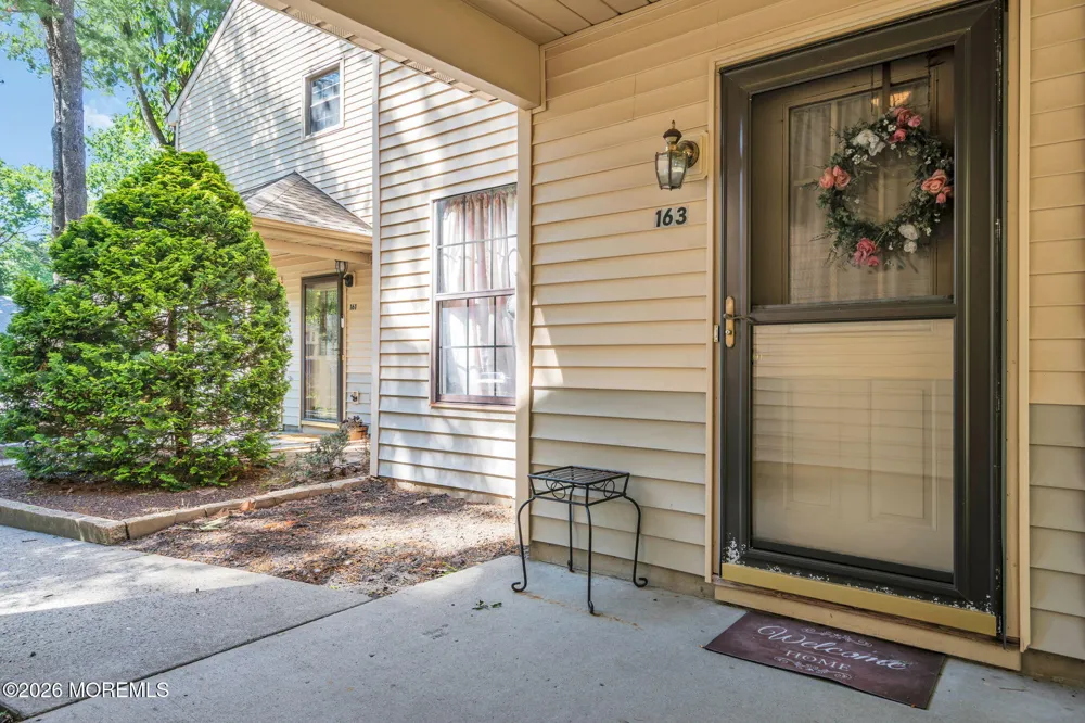163 Lilac Court Jackson, NJ 08527