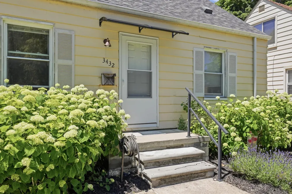 3432 Woodside Street Dearborn, MI 48124