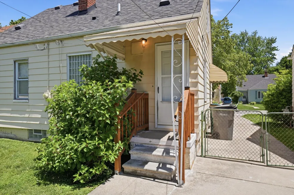 3432 Woodside Street Dearborn, MI 48124