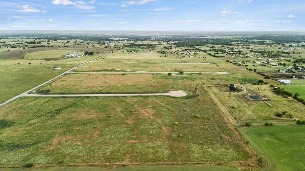 Rider Court Stephenville, TX 76401