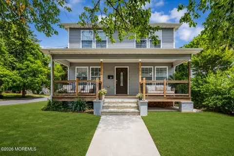 38 E Sunset Avenue E
