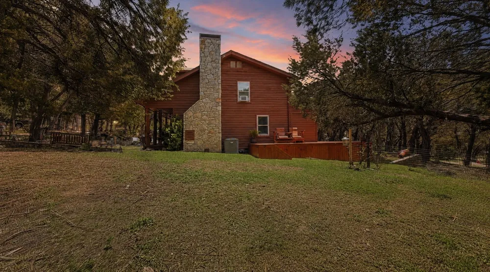 1129 County Road 306 #B Glen Rose, TX 76077