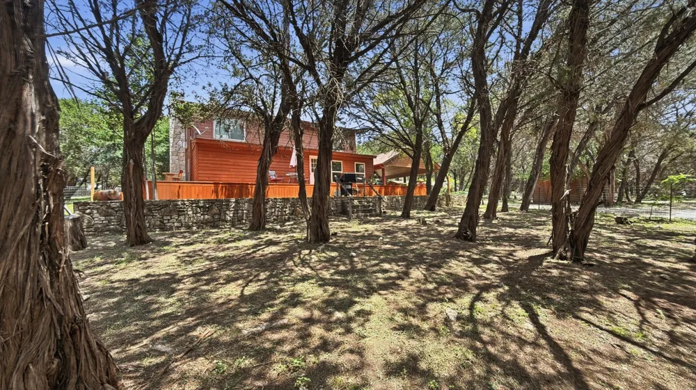 1129 County Road 306 #B Glen Rose, TX 76077