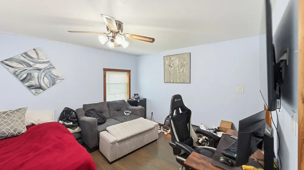 1129 County Road 306 #B Glen Rose, TX 76077