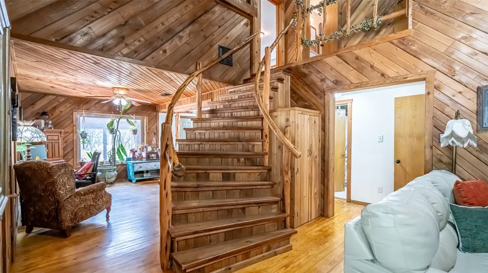 1129 County Road 306 #B Glen Rose, TX 76077