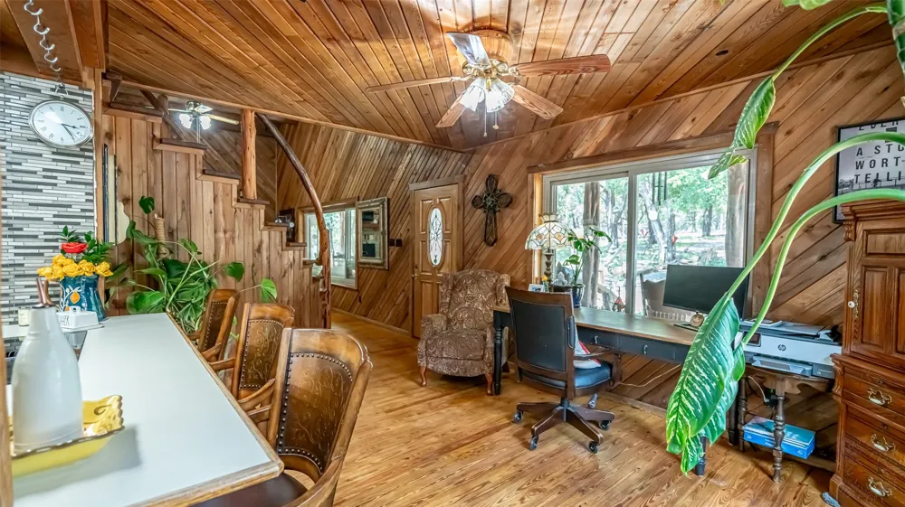 1129 County Road 306 #B Glen Rose, TX 76077