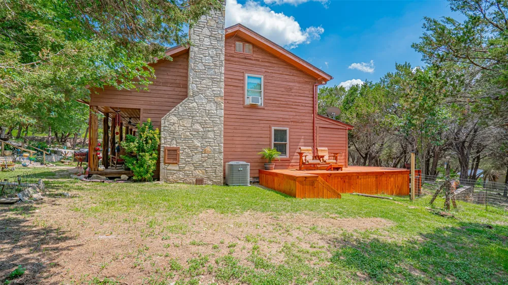 1129 County Road 306 #B Glen Rose, TX 76077