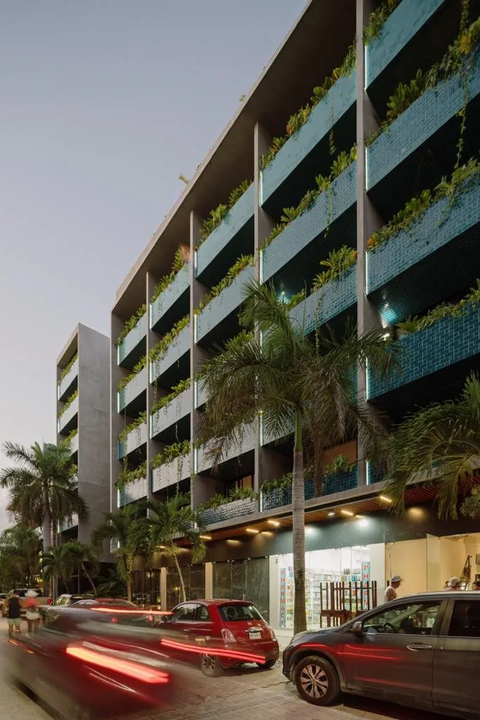 129 26 Norte Street #601 Playa del Carmen, OS 77720