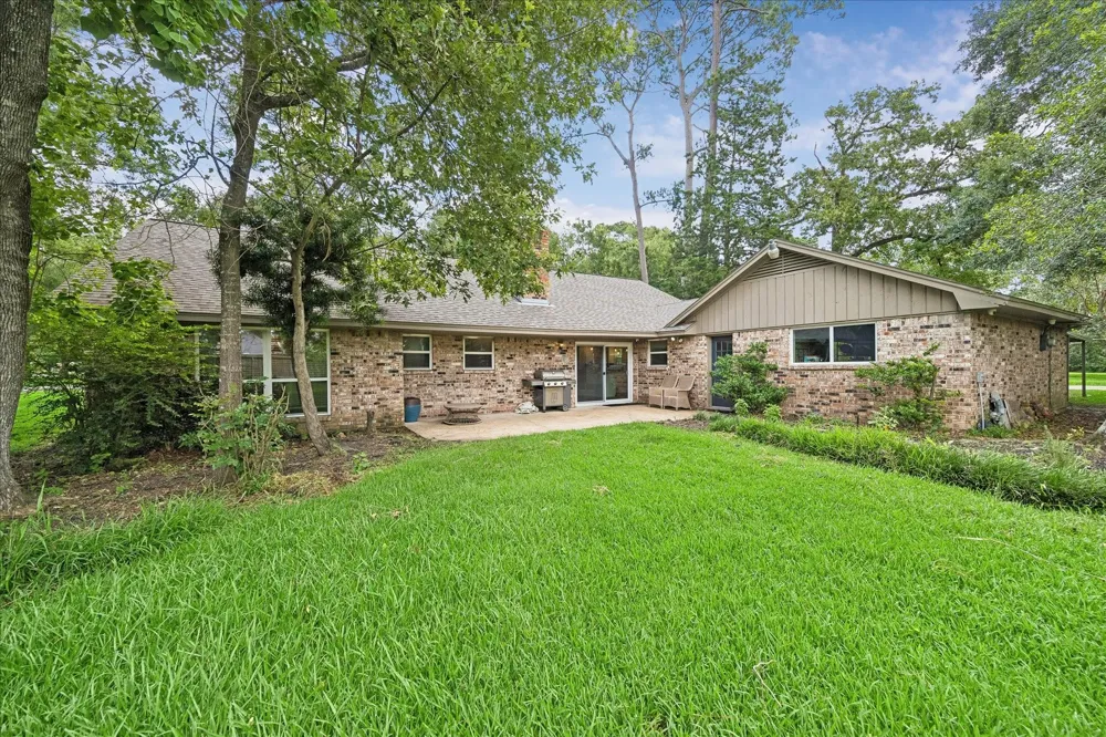 1311 Forest Cove Drive Kingwood, TX 77339