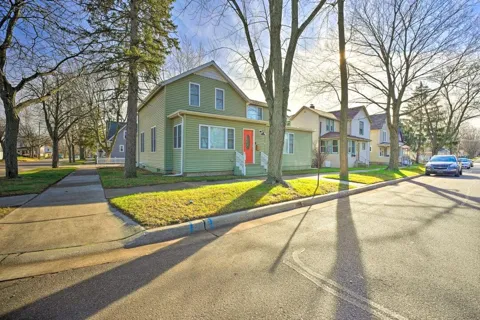 803 Court Street