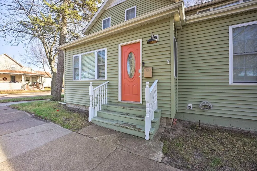 803 Court Street St. Joseph, MI 49085