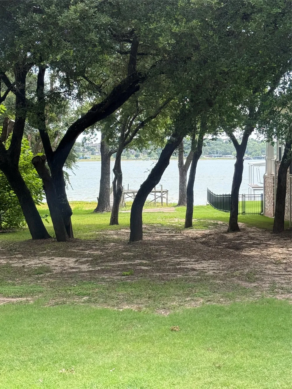 E Lake Drive Weatherford, TX 76087