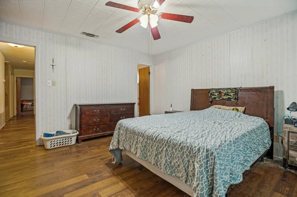 683 US Highway 84 W Teague, TX 75860