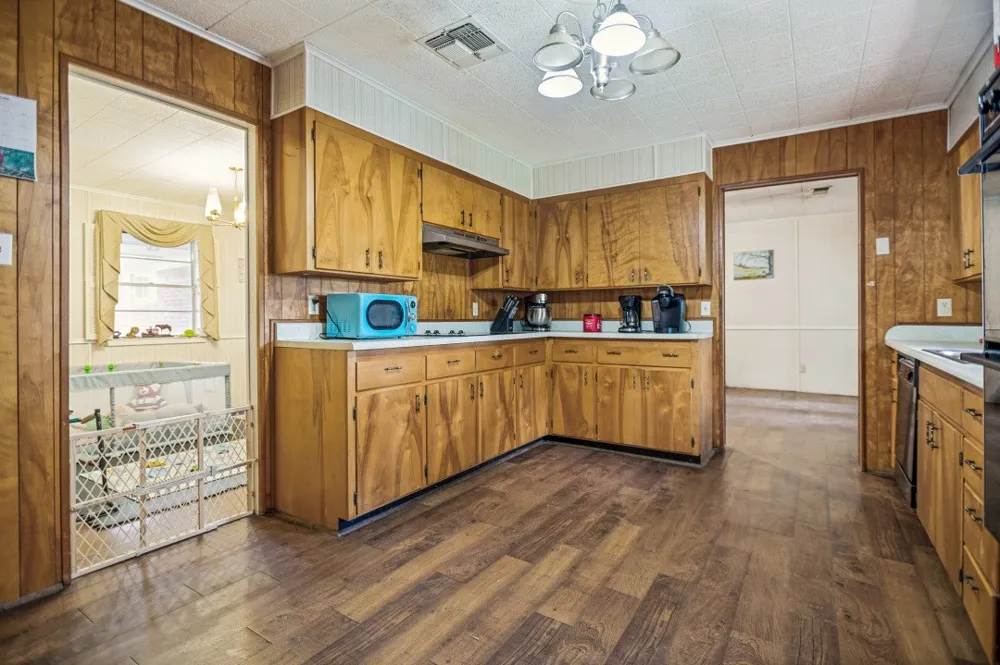 683 US Highway 84 W Teague, TX 75860