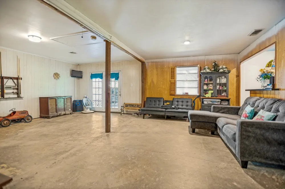 683 US Highway 84 W Teague, TX 75860