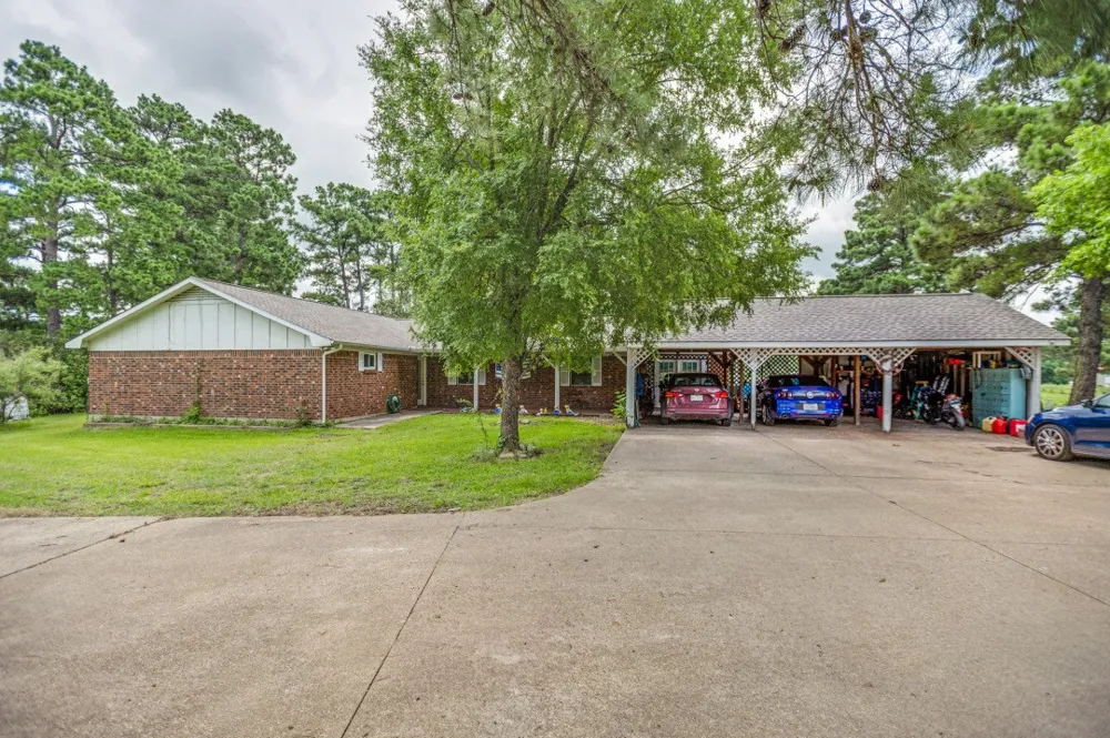 683 US Highway 84 W Teague, TX 75860