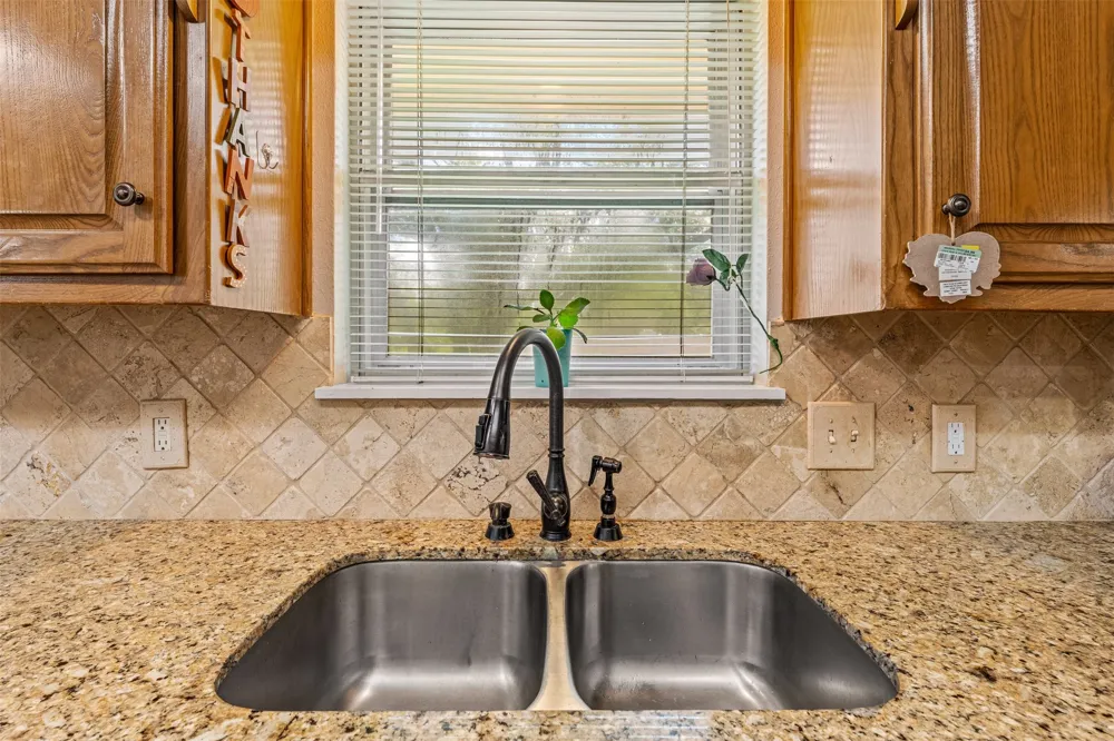 708 Topeka Drive Woodway, TX 76712
