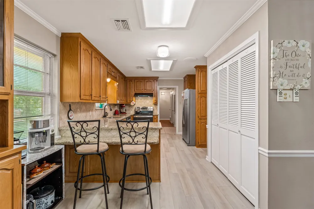 708 Topeka Drive Woodway, TX 76712