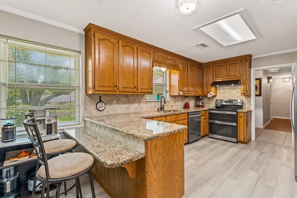 708 Topeka Drive Woodway, TX 76712