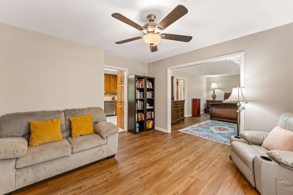 708 Topeka Drive Woodway, TX 76712