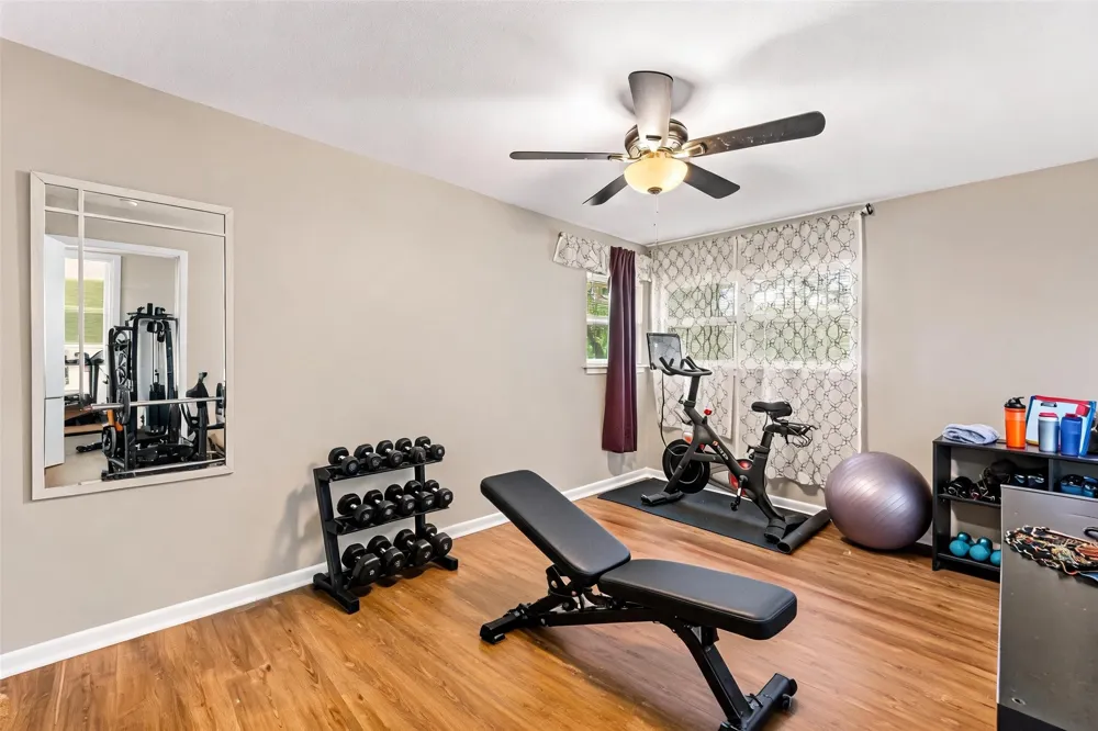 708 Topeka Drive Woodway, TX 76712