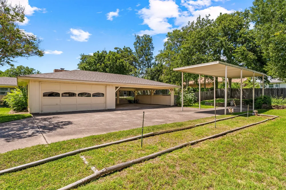 708 Topeka Drive Woodway, TX 76712