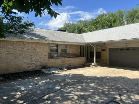 627 Kingston Drive