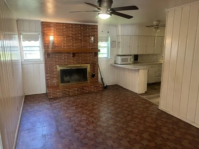 627 Kingston Drive Irving, TX 75061