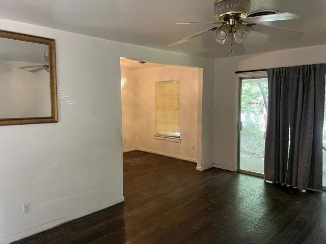 627 Kingston Drive Irving, TX 75061