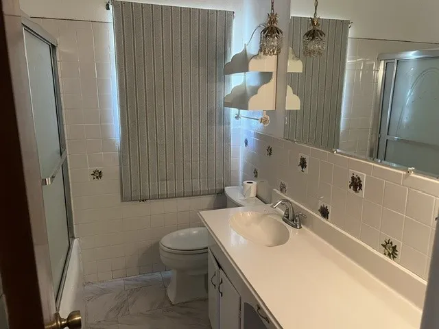 627 Kingston Drive Irving, TX 75061