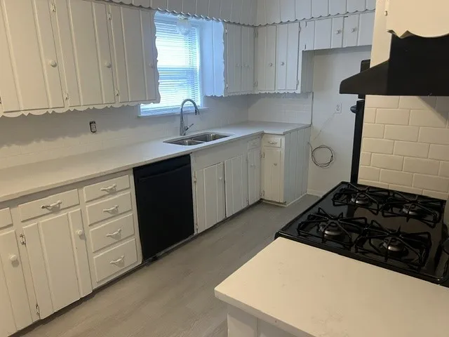 627 Kingston Drive Irving, TX 75061