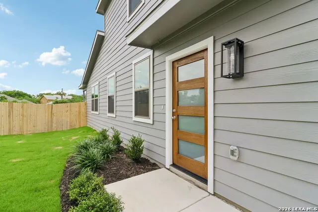 1227 Casetta Run New Braunfels, TX 78130