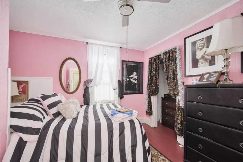 377 4th Street Manistee, MI 49660