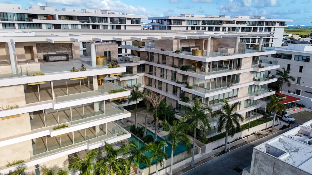 Puerto Cancun Boulevard #507 Cancun, OS 77500