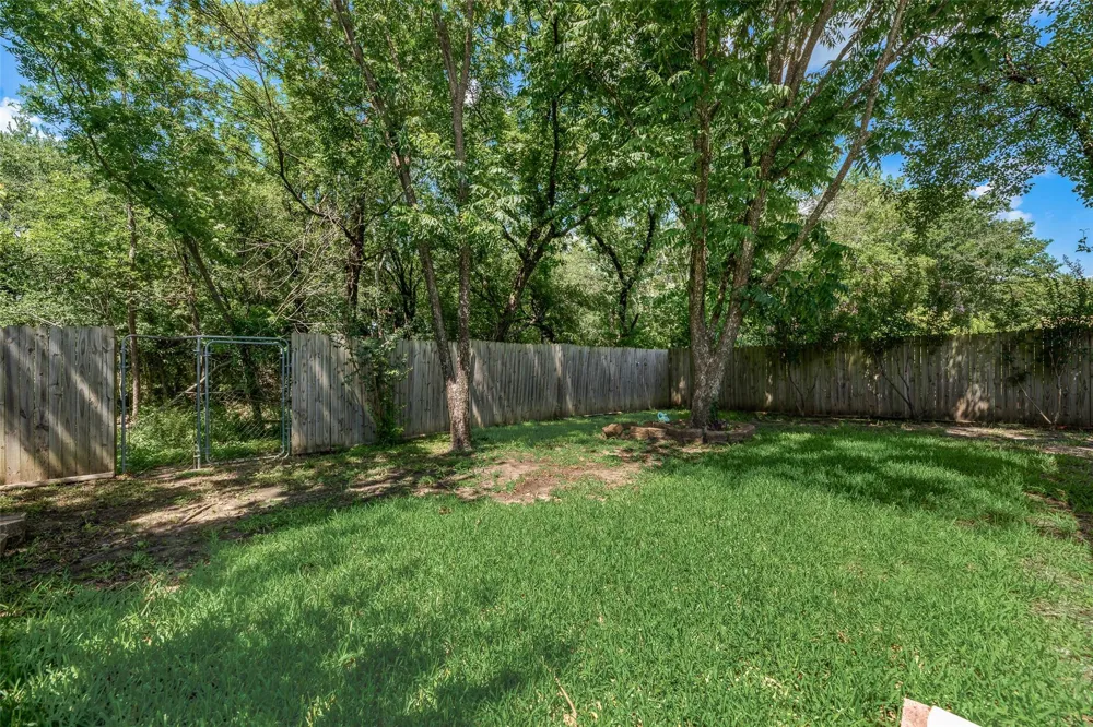 2017 Spring Mills Road Mesquite, TX 75181