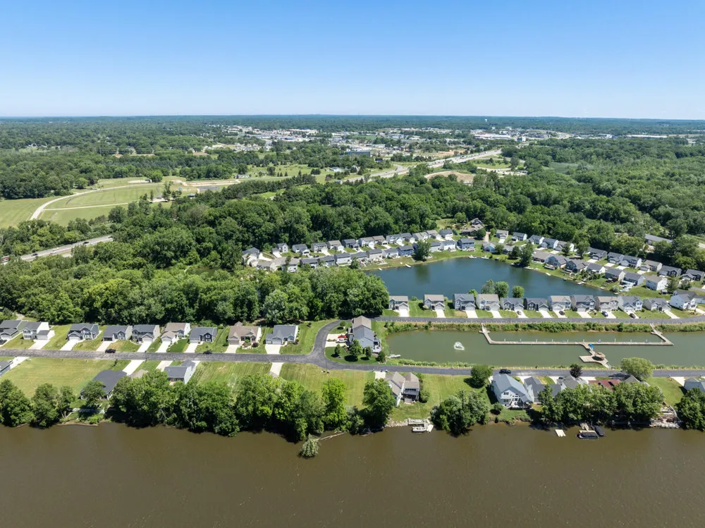 578 Swan River Drive Benton Harbor, MI 49022