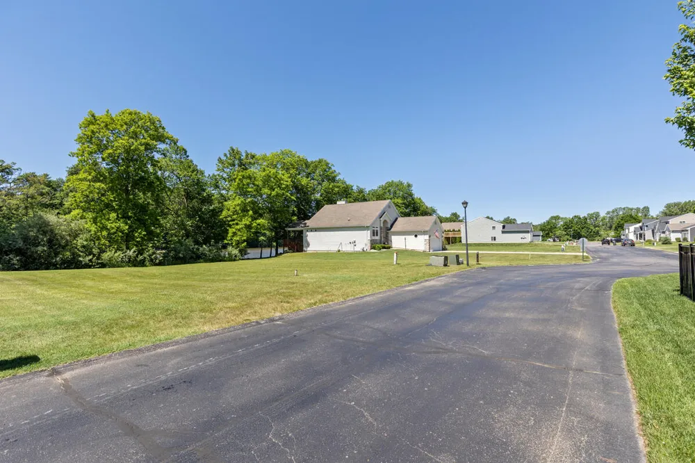 578 Swan River Drive Benton Harbor, MI 49022