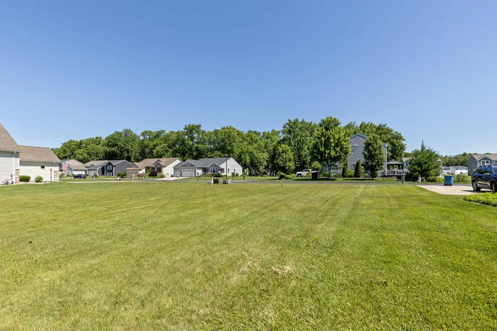 578 Swan River Drive Benton Harbor, MI 49022