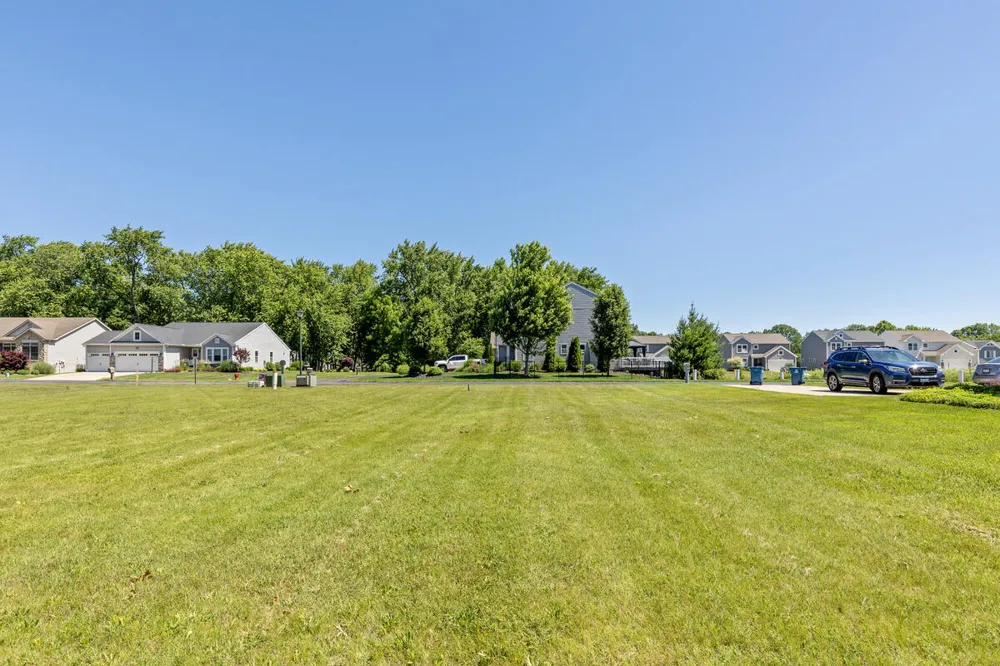 578 Swan River Drive Benton Harbor, MI 49022