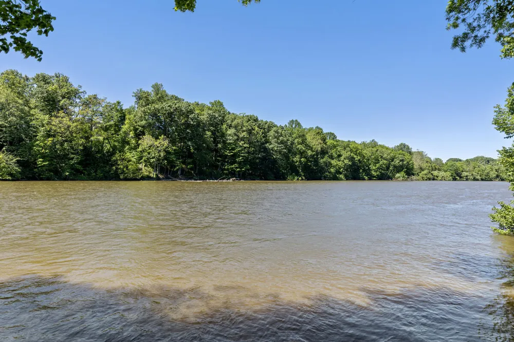 578 Swan River Drive Benton Harbor, MI 49022