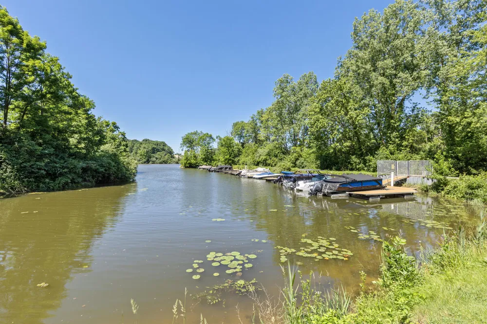 578 Swan River Drive Benton Harbor, MI 49022