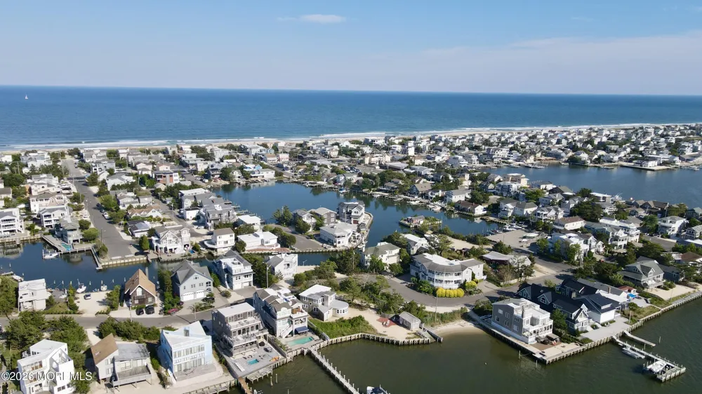 8202 Bay Terrace Harvey Cedars, NJ 08008