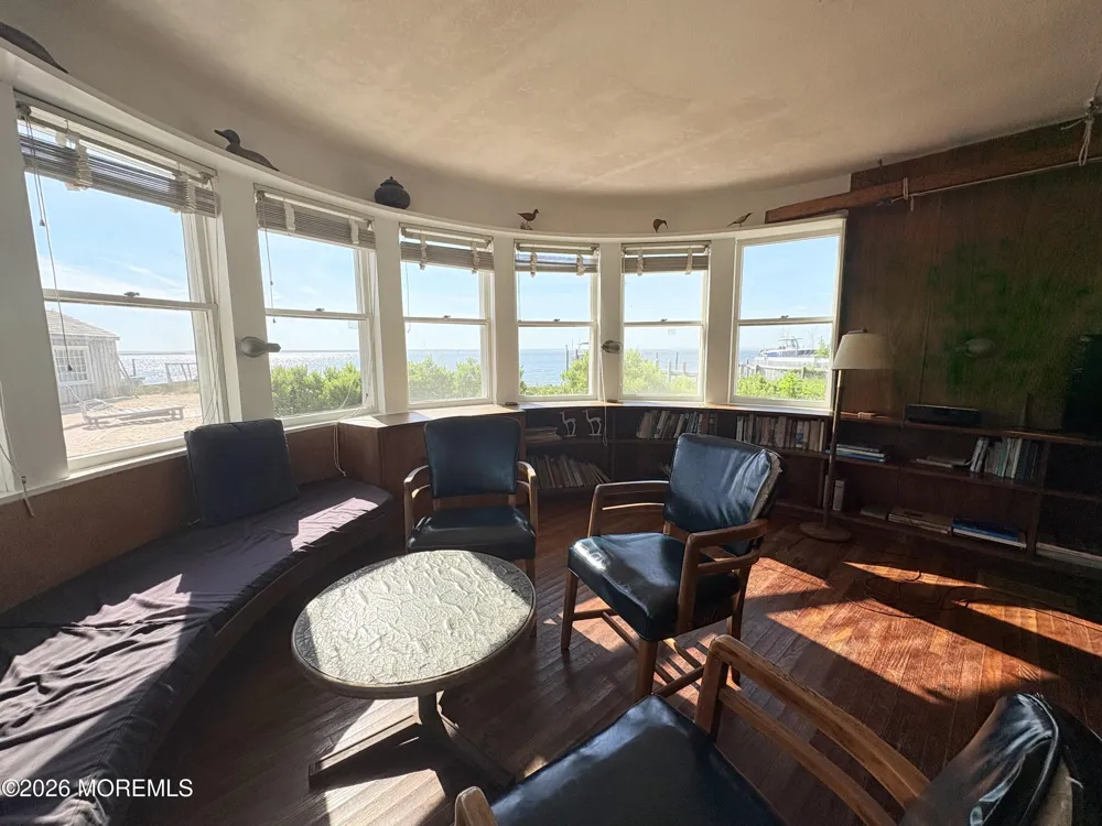 8202 Bay Terrace Harvey Cedars, NJ 08008