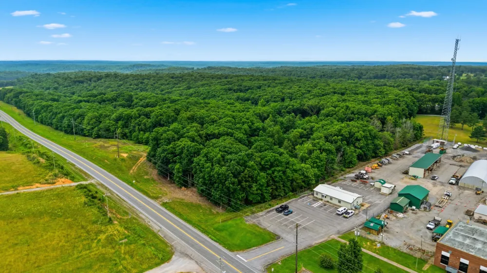 0 Hwy 70   Twin Oak Mc Ewen, TN 37101