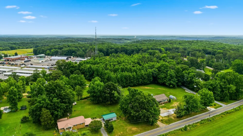 0 Hwy 70   Twin Oak Mc Ewen, TN 37101