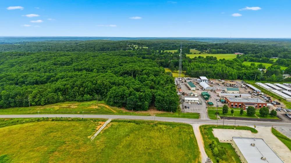0 Hwy 70   Twin Oak Mc Ewen, TN 37101