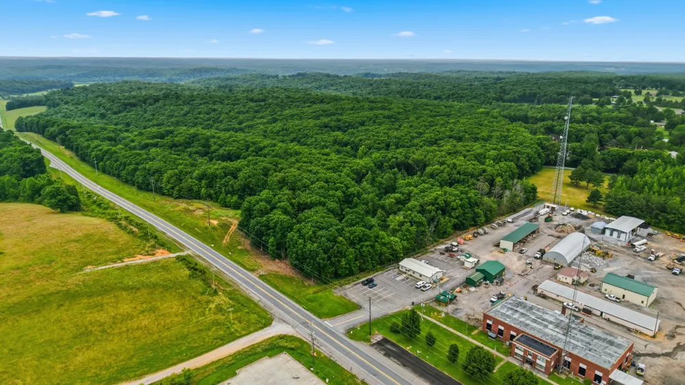 0 Hwy 70   Twin Oak Mc Ewen, TN 37101